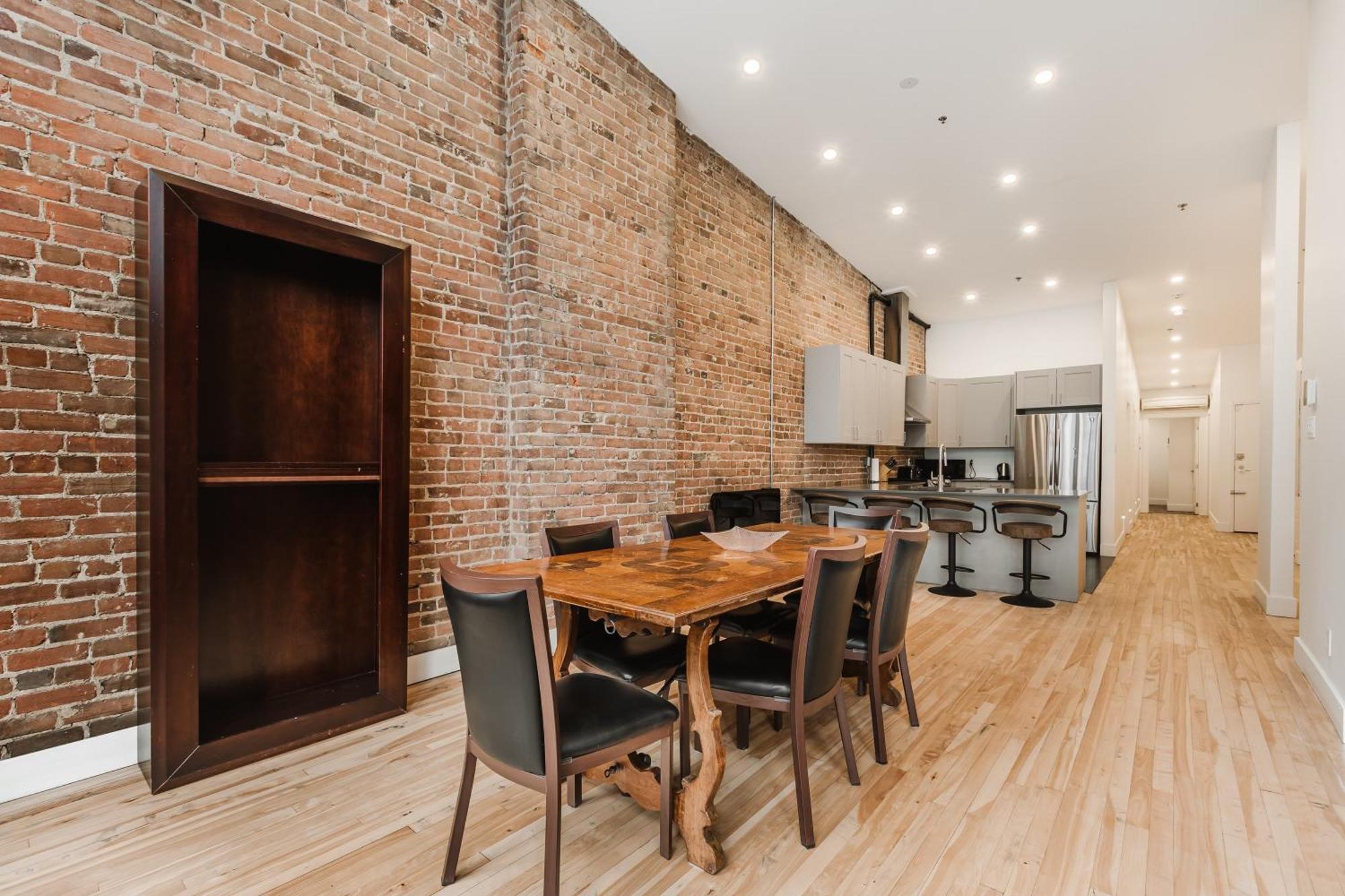 Elegant 3 Bedroom Apartment In Old Port - 302 มอนทรีอัล ภายนอก รูปภาพ