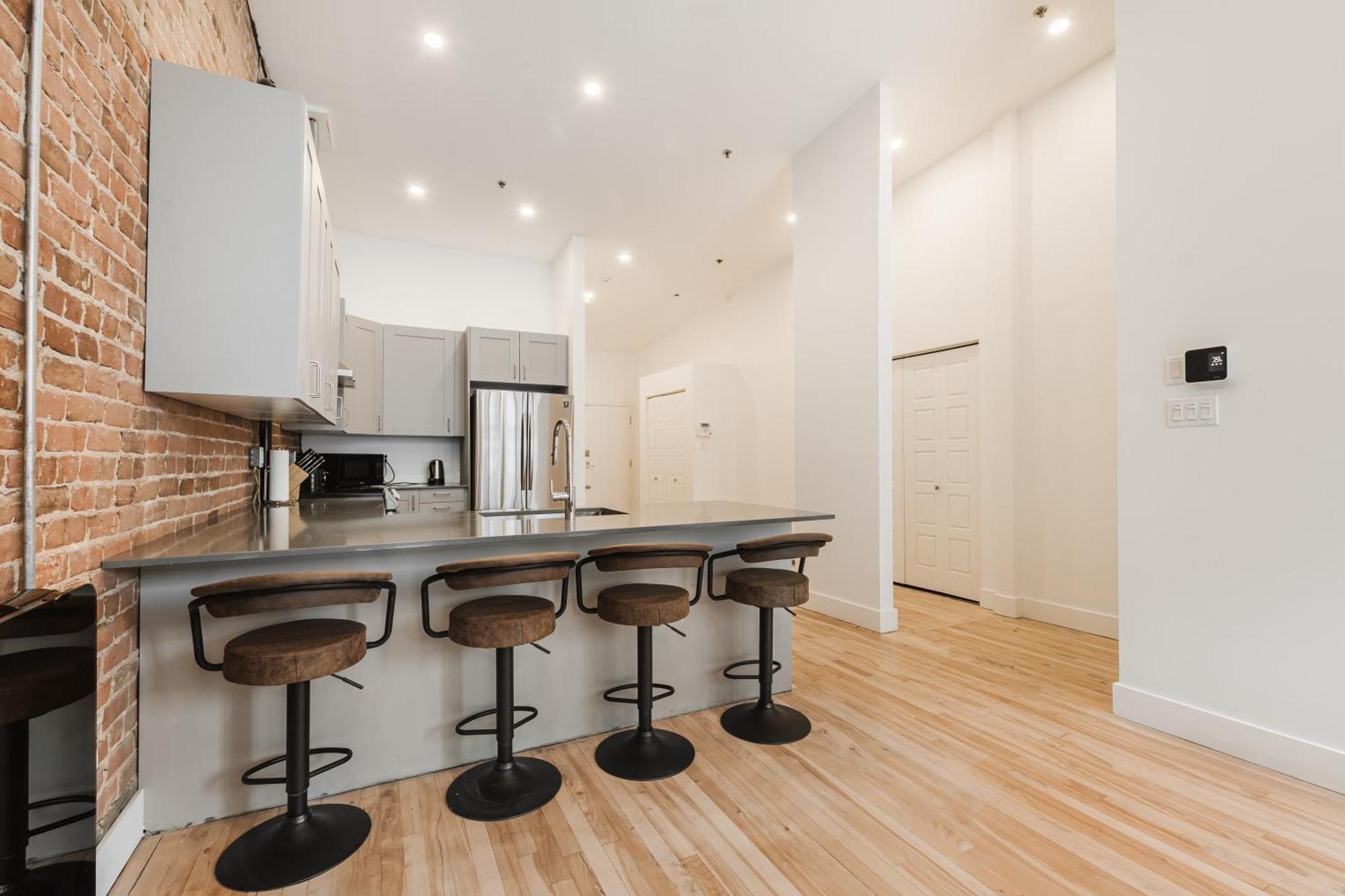Elegant 3 Bedroom Apartment In Old Port - 302 มอนทรีอัล ภายนอก รูปภาพ